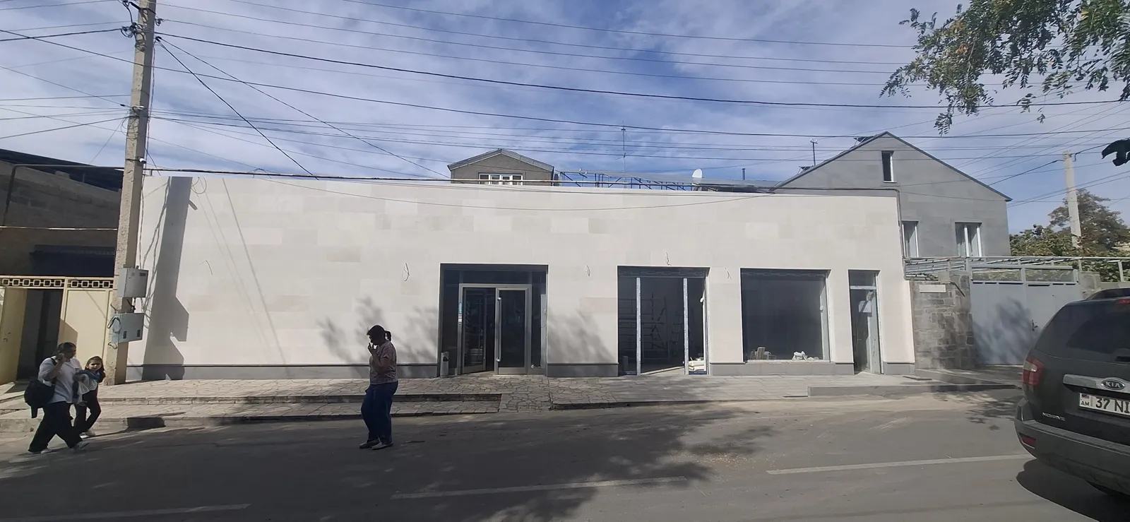 Լողավազանի տաղավար
